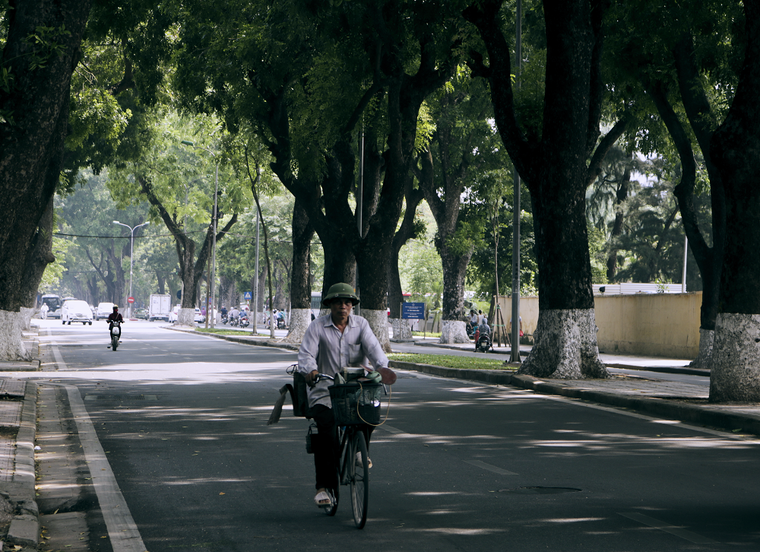 Những phận đời bán rong lam lũ khắp 36 phố phường ảnh 11