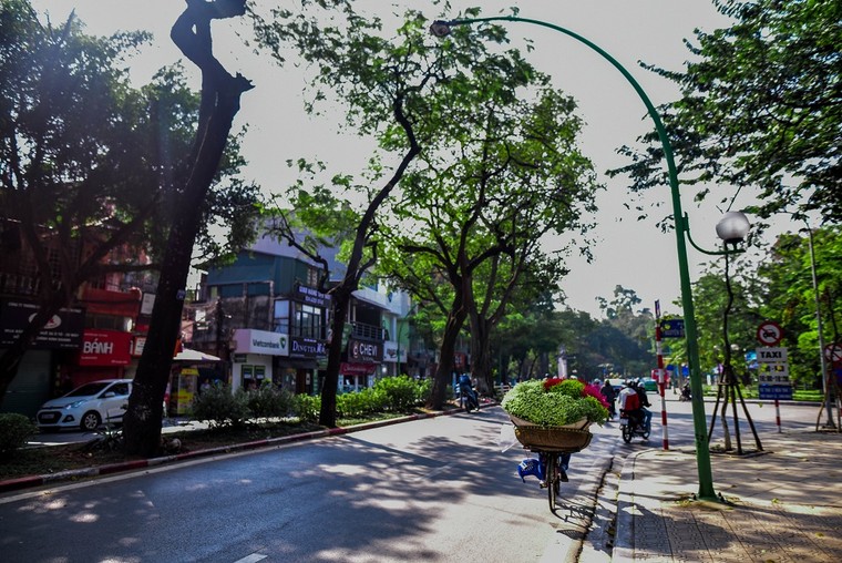 Những phận đời bán rong lam lũ khắp 36 phố phường ảnh 10