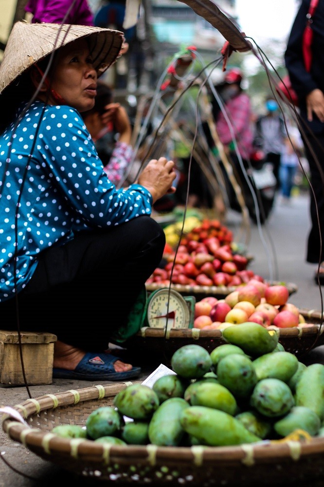 Những phận đời bán rong lam lũ khắp 36 phố phường ảnh 2