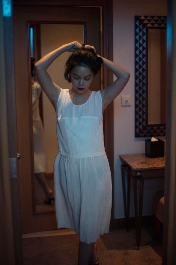 Ca sĩ Phạm Quỳnh Anh tung bộ ảnh với thần thái hút hồn siêu gợi cảm ảnh 2