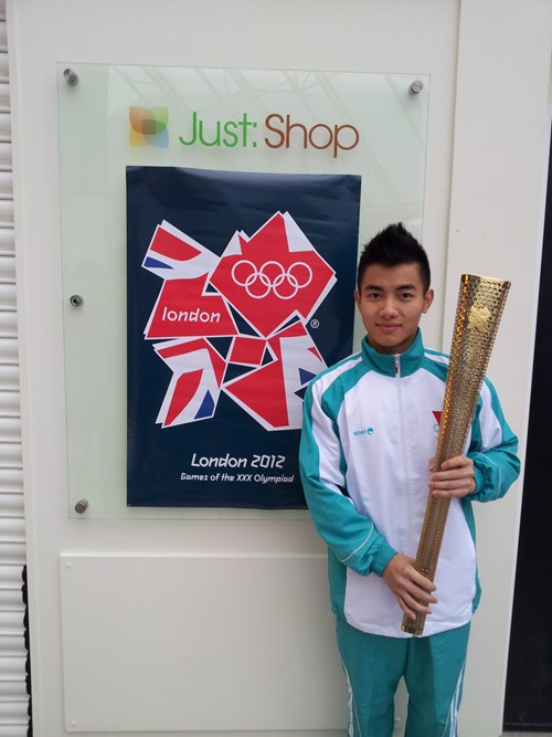 Hot boy hai lần thắng bạo bệnh và ông chủ đặc biệt của làng thể dục Việt ảnh 3