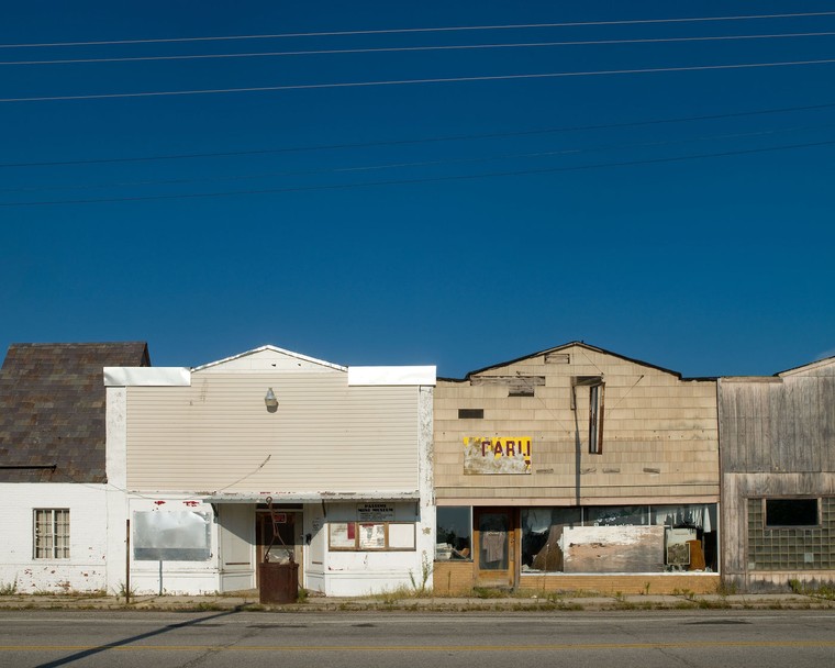 Cái chết của một thị trấn ảnh 4