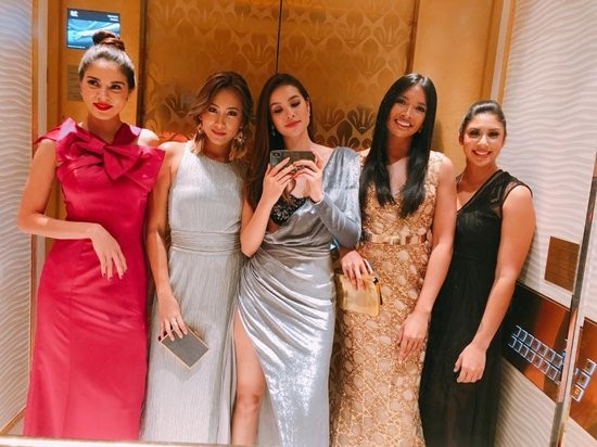 Phạm Hương duyên dáng nổi bật trong cuộc hội ngộ HHHV 2015 tại Indonesia ảnh 3