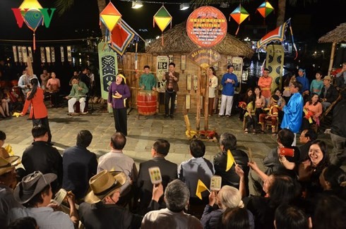 Nghệ thuật Bài Chòi Trung Bộ sắp đón bằng di sản UNESCO ảnh 1