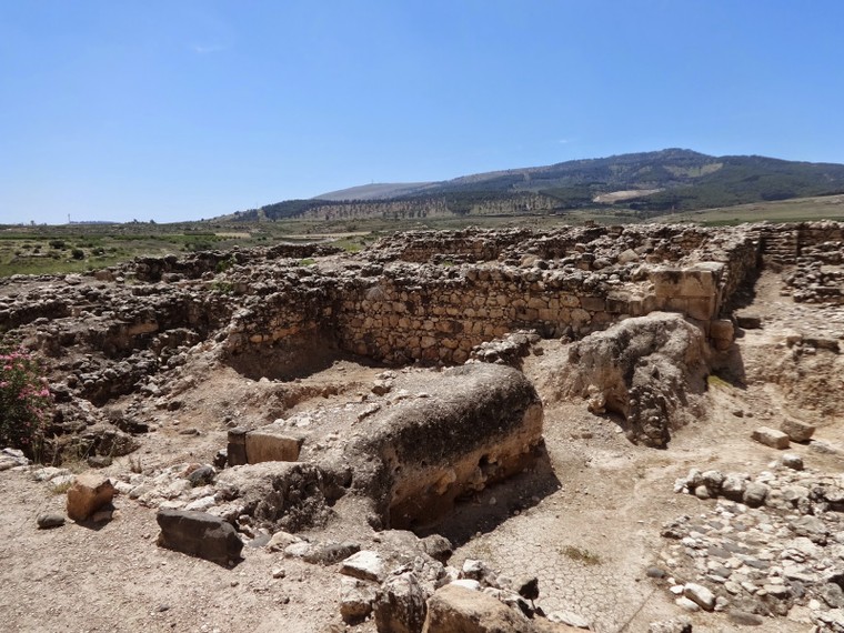 Các bệ phóng kinh thánh tại Israel ảnh 1