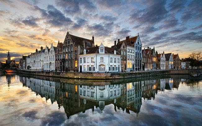 Những thành phố trên mặt nước đẹp như photoshop ảnh 3