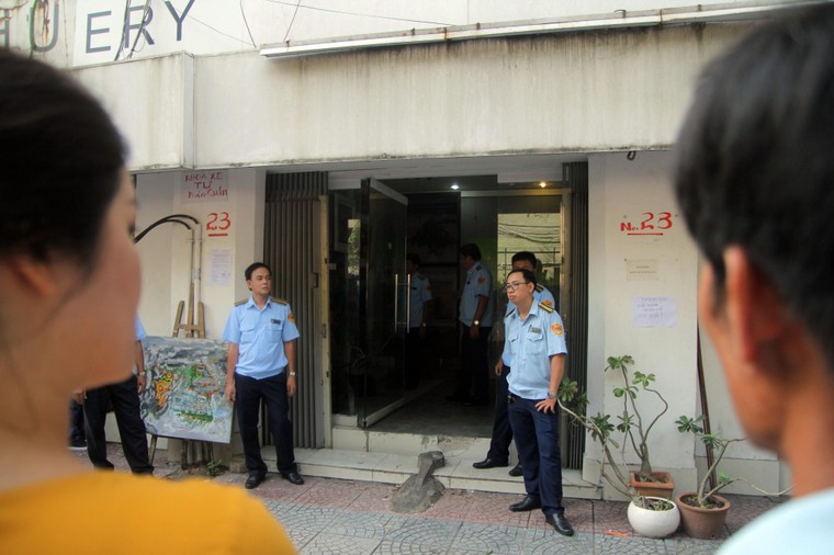 Ông Đoàn Ngọc Hải cho cưỡng chế chung cư có nguy cơ đổ sập gần bệnh viện ảnh 2