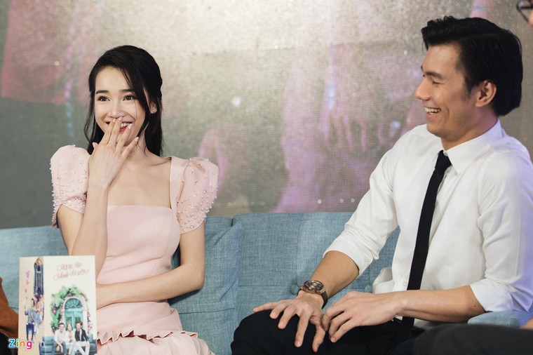 Nhã Phương: Chuyện tôi và Trường Giang không bị ảnh hưởng bởi tin đồn ảnh 1