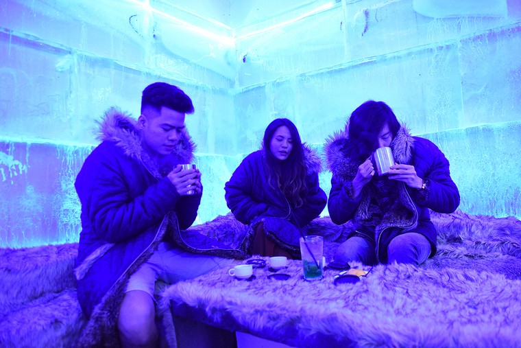 Quán cà phê băng âm 10 độ C đầu tiên tại Hà Nội ảnh 7