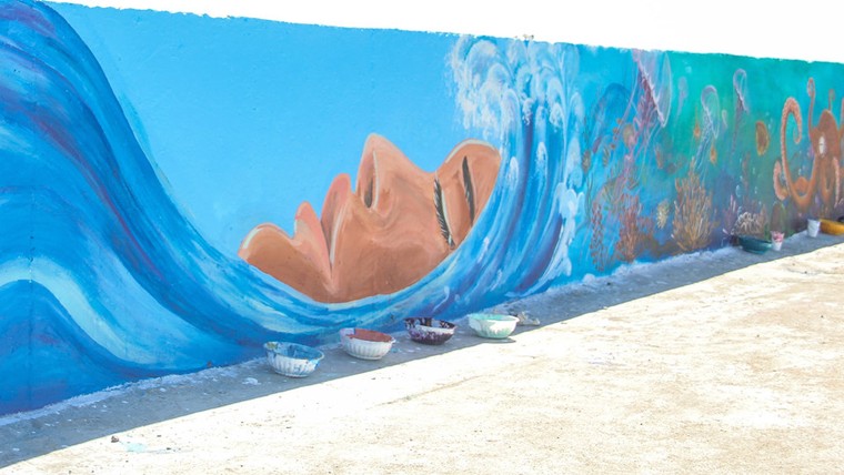 Rực rỡ sắc màu với con đường bích họa đầu tiên trên đảo Lý Sơn ảnh 10