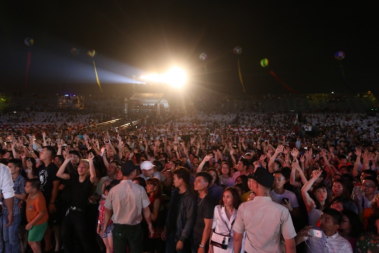 Doanh nghiệp vào cuộc, du lịch lễ hội ‘bứt phá’ ảnh 4