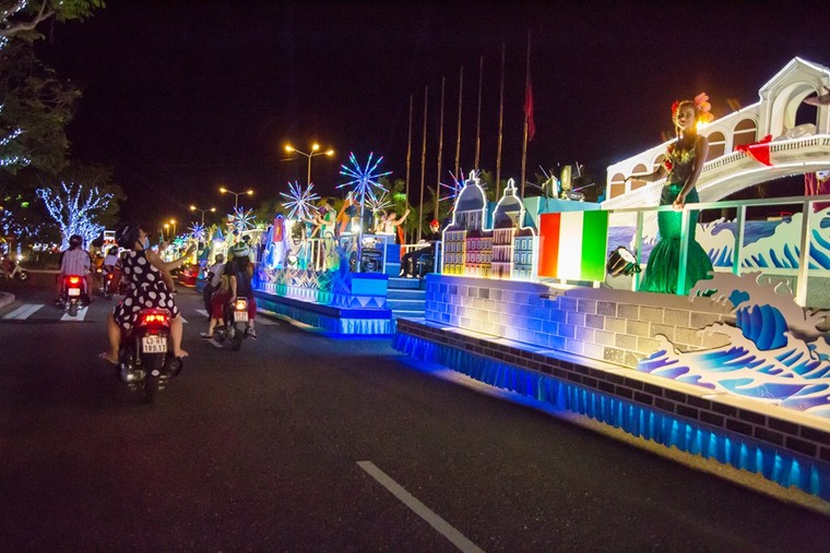 Doanh nghiệp vào cuộc, du lịch lễ hội ‘bứt phá’ ảnh 1