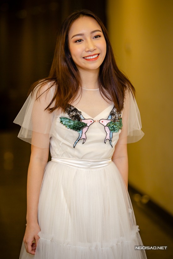 Con út 16 tuổi của Mỹ Linh gây bất ngờ về giọng hát cao vút ảnh 1