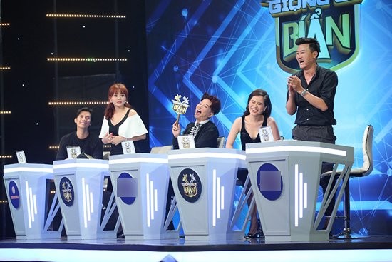 Nam thí sinh đập nát bàn gỗ vì bị Trấn Thành chê bai ảnh 1