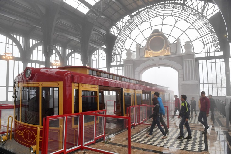 Sa Pa: Vé tàu hỏa leo núi giảm giá sâu, thêm cơ hội ngắm Tây Bắc ngoạn mục từ trên cao ảnh 2