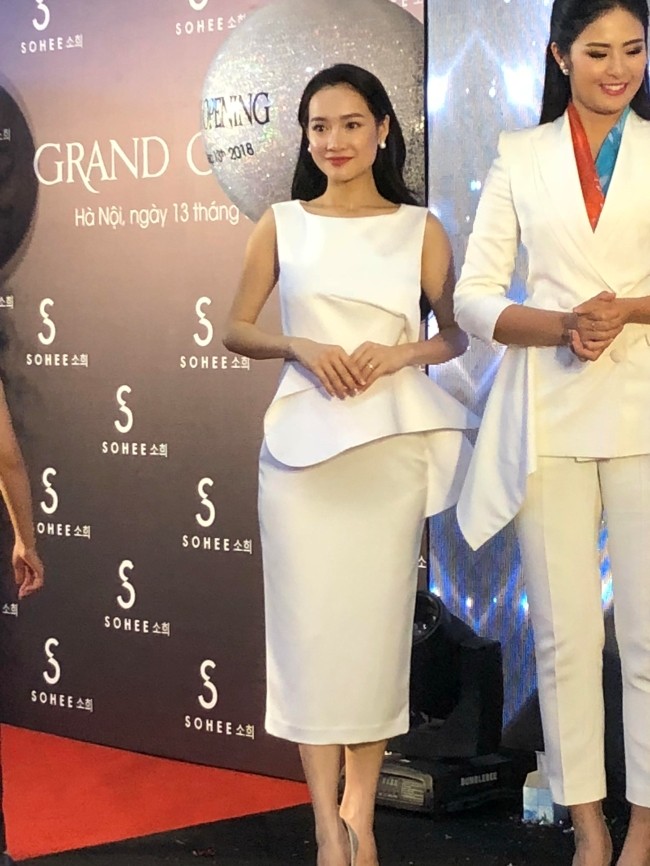 Nhã Phương lộ bụng bầu, tất bật chạy show trước đám cưới với Trường Giang? ảnh 4