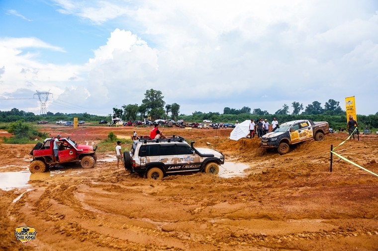 Giải Đua xe Địa hình đối kháng – Knock Out the King 2018 vòng II hấp dẫn với nhiều pha kịch tính ảnh 6