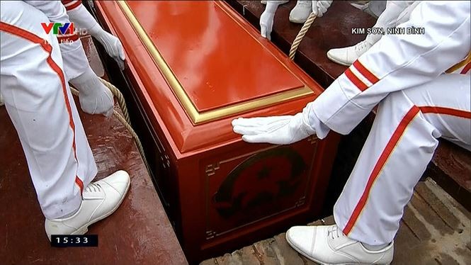 Cận cảnh nghi thức an táng Chủ tịch nước Trần Đại Quang tại Ninh Bình ảnh 10