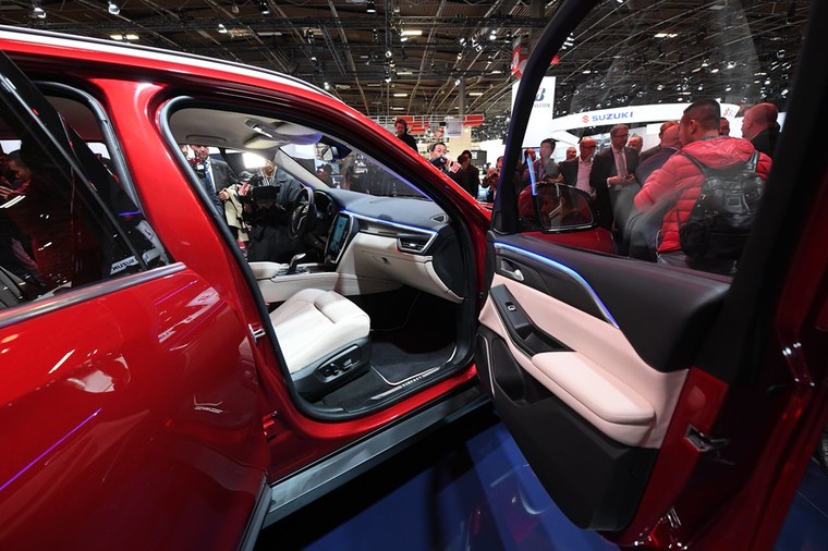 Zoom cận cảnh nội thất ô tô Vinfast tinh tế đến từng chi tiết ảnh 1