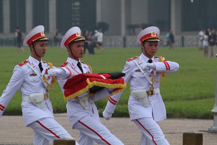 Lễ thượng cờ rủ Quốc tang nguyên Tổng bí thư Đỗ Mười ảnh 3