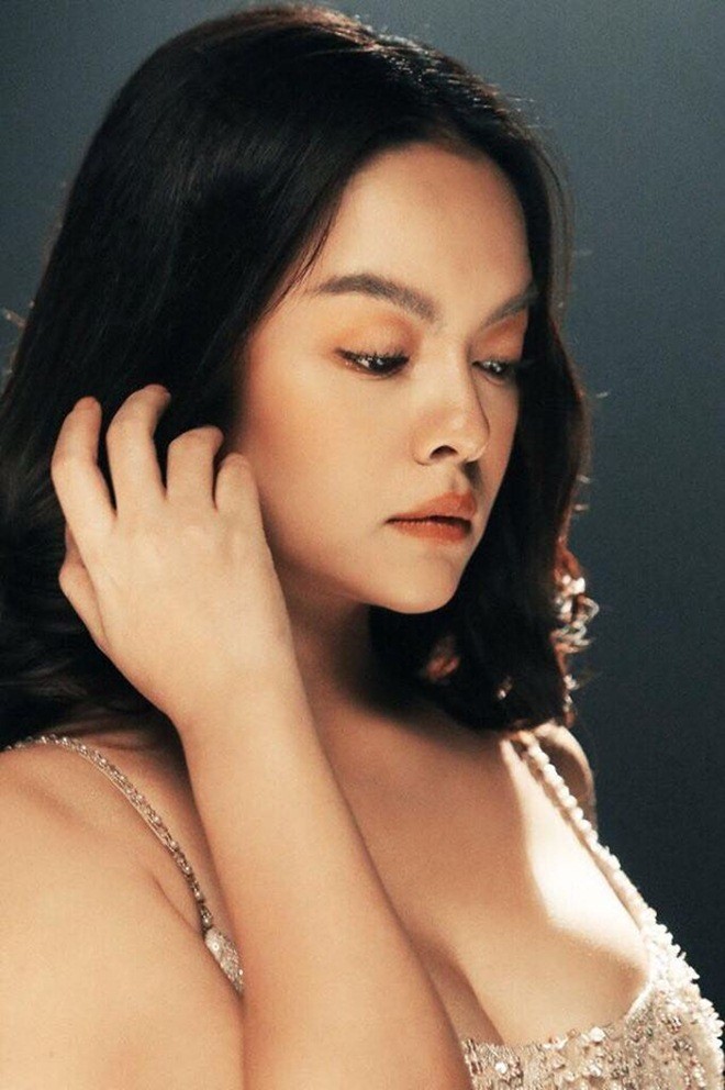 Hậu tin đồn ly hôn, Phạm Quỳnh Anh càng ngày càng sexy, táo bạo ảnh 2