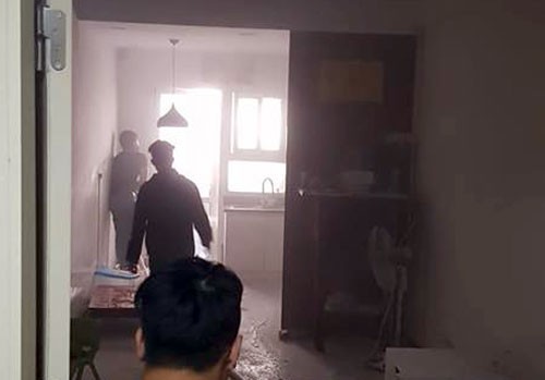 Cháy căn hộ ở khu Linh Đàm, hàng trăm người tháo chạy ảnh 1