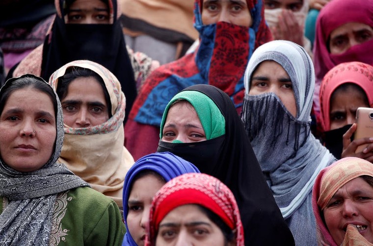 Ấn Độ: Cứ 15 phút có một phụ nữ bị cưỡng hiếp ảnh 2