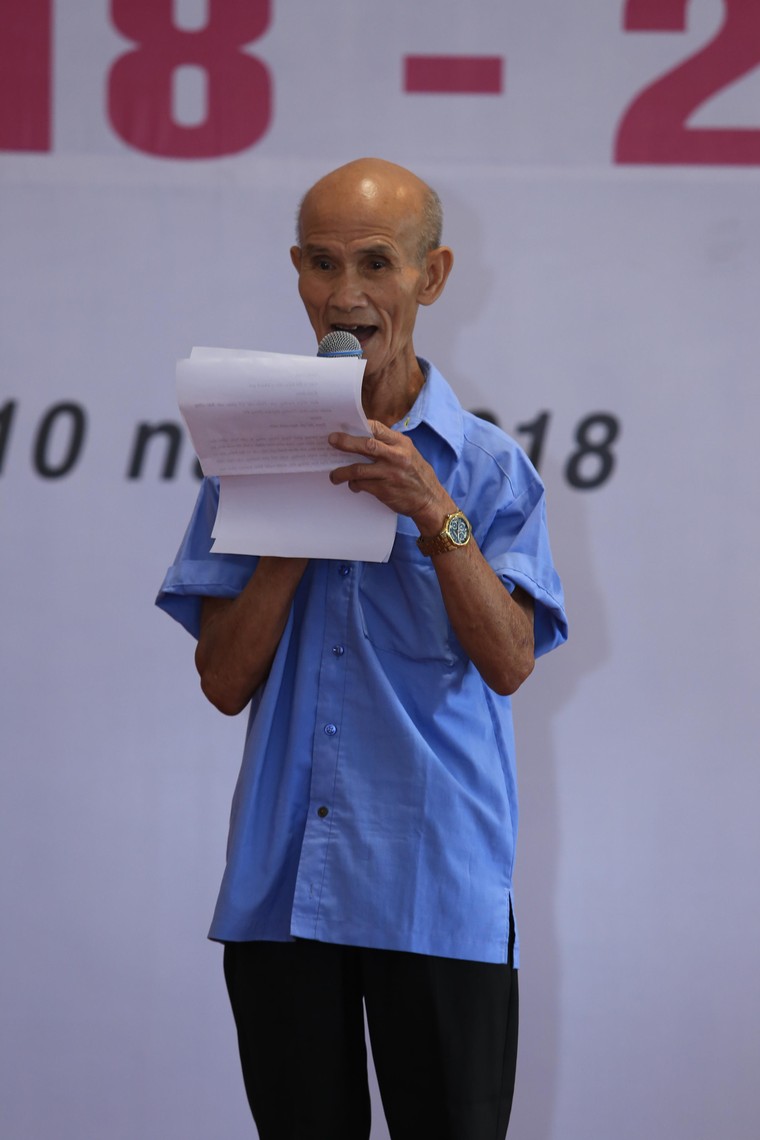 85 tuổi vẫn miệt mài đến giảng đường ảnh 1