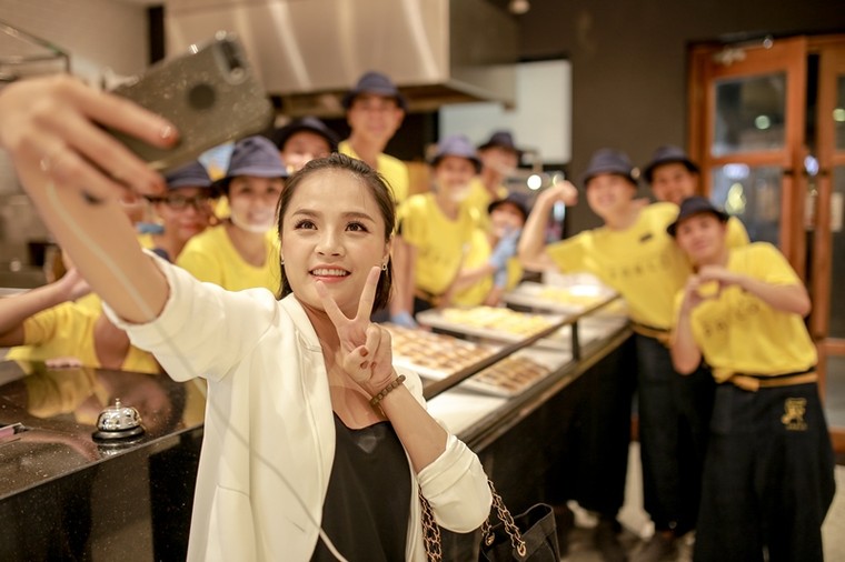 Món bánh trứ danh Tart phomai tan chảy chính thức 'cập bến' Thủ đô ảnh 3