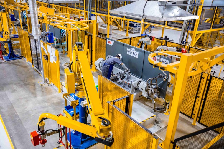 Choáng ngợp với công nghệ hiện đại bên trong nhà máy VinFast Escooter ảnh 5