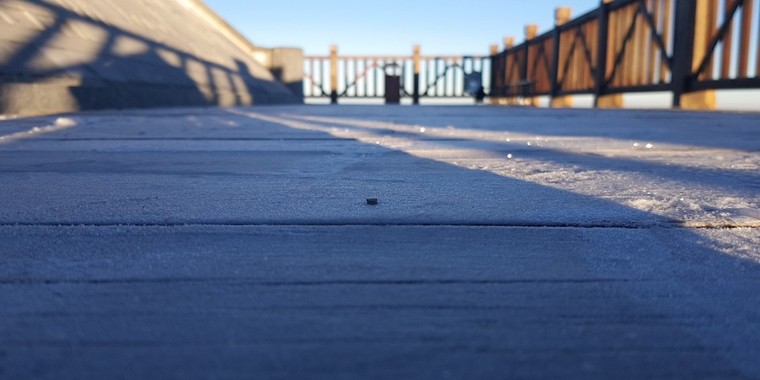 Băng giá tiếp tục xuất hiện, phủ kín mặt chóp Fansipan 3.143m ảnh 5