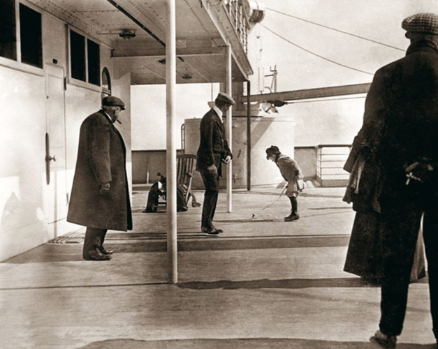 Ảnh chấn động về hành khách trên tàu Titanic trước khi chìm ảnh 7