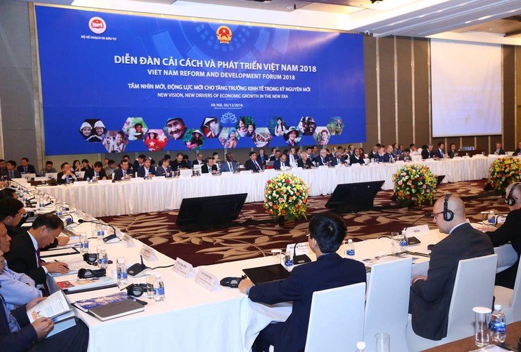 Không thực hiện đồng thời cải cách và phát triển sẽ bị tụt hậu ảnh 1