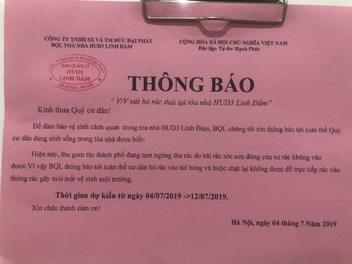 Đóng bao rác thải 'cất kho' trong nhà, chung cư Hà Nội bốc mùi ảnh 1