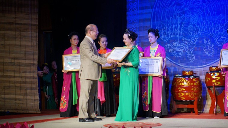 Văn hoá truyền thống Việt Nam toả sáng với bạn bè quốc tế ảnh 3