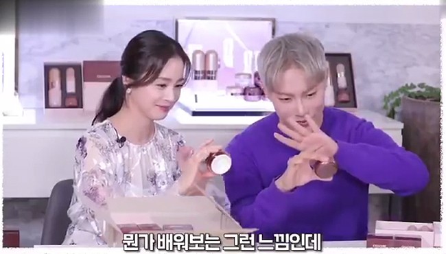 Kim Tae Hee thần thái rạng rỡ sau hơn 1 tháng ‘ở ẩn’ sinh con ảnh 1