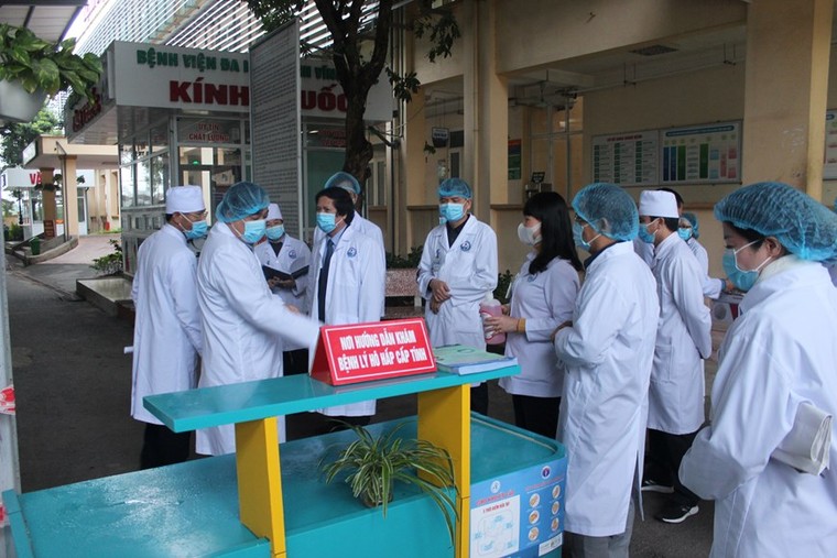 Cận cảnh nơi tâm điểm dịch do virus corona ở Vĩnh Phúc ảnh 7