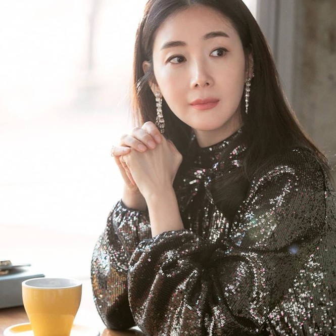 Choi Ji Woo bất ngờ xuất hiện trong 'Hạ cánh nơi anh' khiến fan thích thú ảnh 2