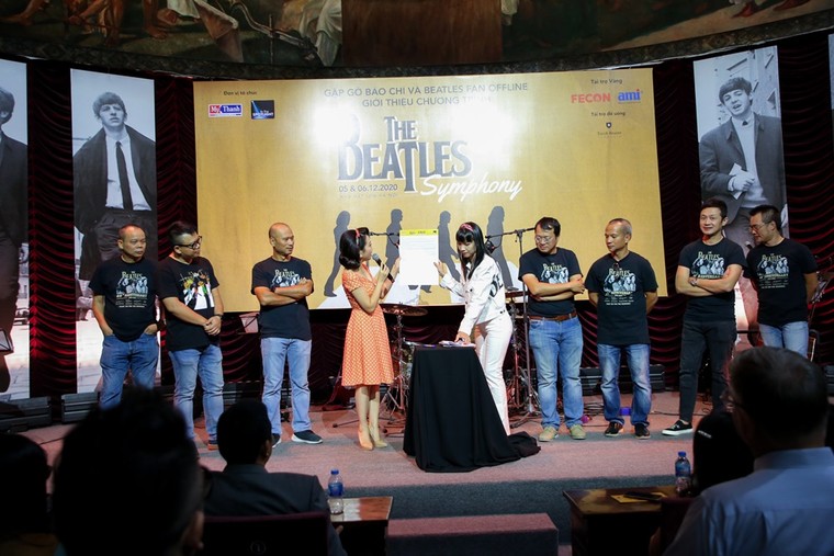 Gặp lại The Beatles giữa mùa thu Hà Nội ảnh 1