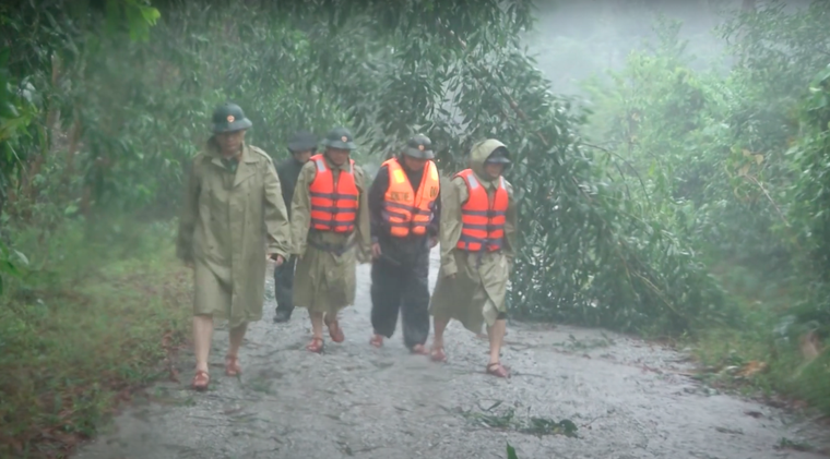 Hình ảnh cuối cùng của 13 cán bộ hy sinh ở trạm kiểm lâm 67 ảnh 2