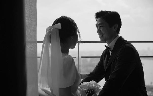 Ảnh cưới tông đen trắng tràn ngập hạnh phúc của Công Phượng và Viên Minh ảnh 5