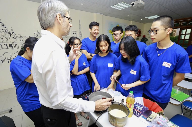 CFOS - 10 năm cùng sinh viên bước ra thế giới bằng tiếng Pháp ảnh 2