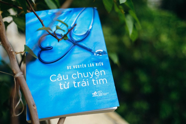 'Câu chuyện từ trái tim': Tâm sự gửi thế hệ trẻ của một bác sĩ kiêm đại biểu Quốc hội ảnh 1