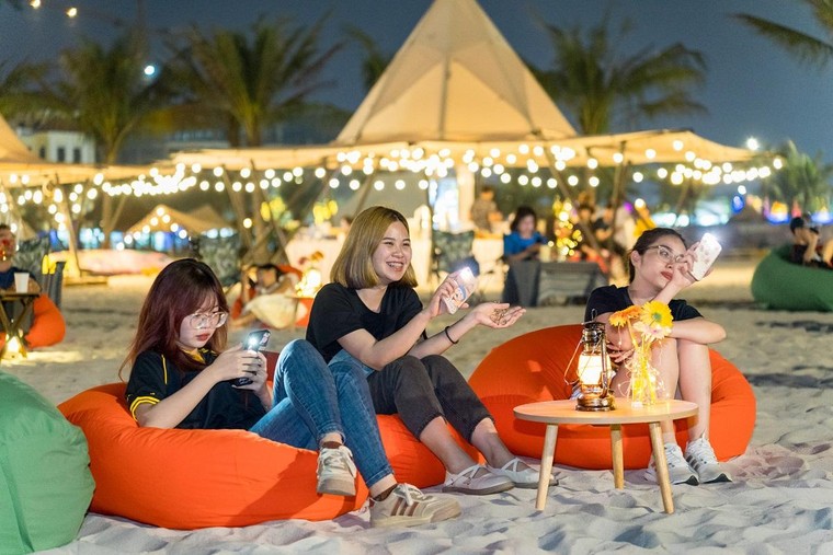 “Cơn sốt” Glamping biển độc đáo của giới trẻ Thủ đô ảnh 3