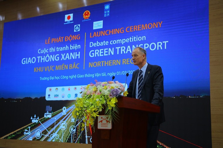 11 trường đại học, cao đẳng phía Bắc tranh tài hùng biện về giao thông xanh ảnh 1