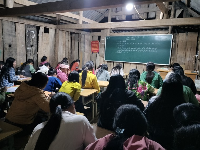 Gieo con chữ nơi “đường biên vạch mốc” ảnh 1