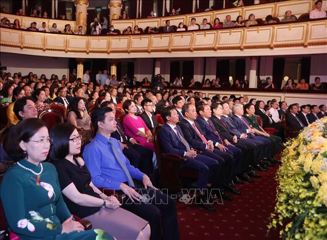 Lễ trao tặng Giải thưởng Hồ Chí Minh, Giải thưởng Nhà nước về văn học, nghệ thuật năm 2022 ảnh 3