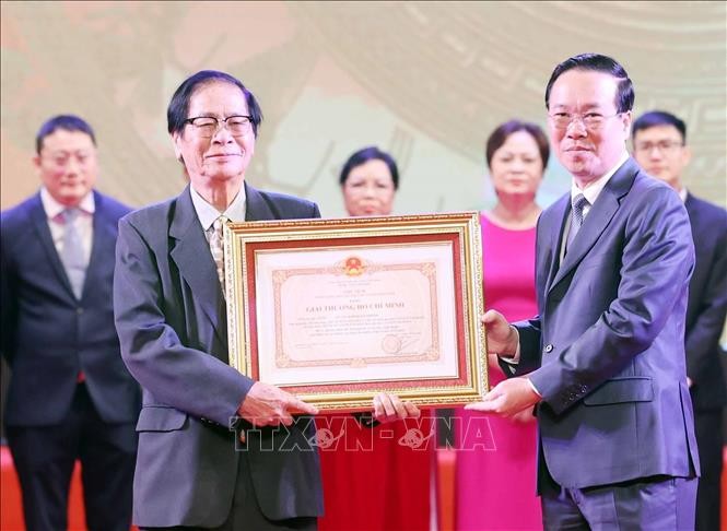 Lễ trao tặng Giải thưởng Hồ Chí Minh, Giải thưởng Nhà nước về văn học, nghệ thuật năm 2022 ảnh 8