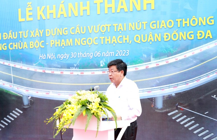 Hà Nội khánh thành Dự án cầu vượt nút giao thông Chùa Bộc - Phạm Ngọc Thạch ảnh 1