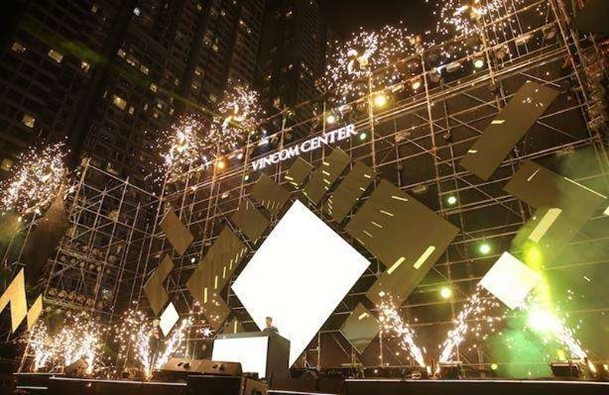 Loạt ưu đãi hấp dẫn tại “Đại tiệc sinh nhật” Vincom Mega Mall Royal City và Vincom Center Lanmark 81 ảnh 3